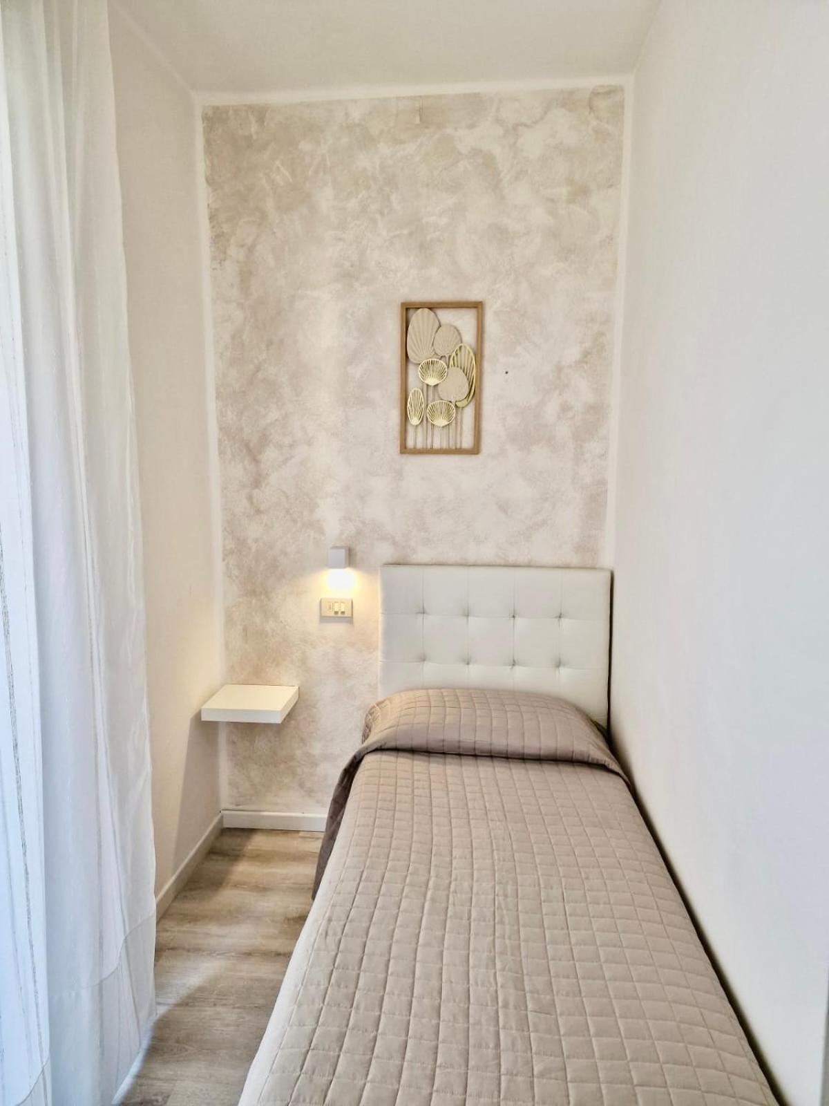 קאורלה Hotel Augusta מראה חיצוני תמונה