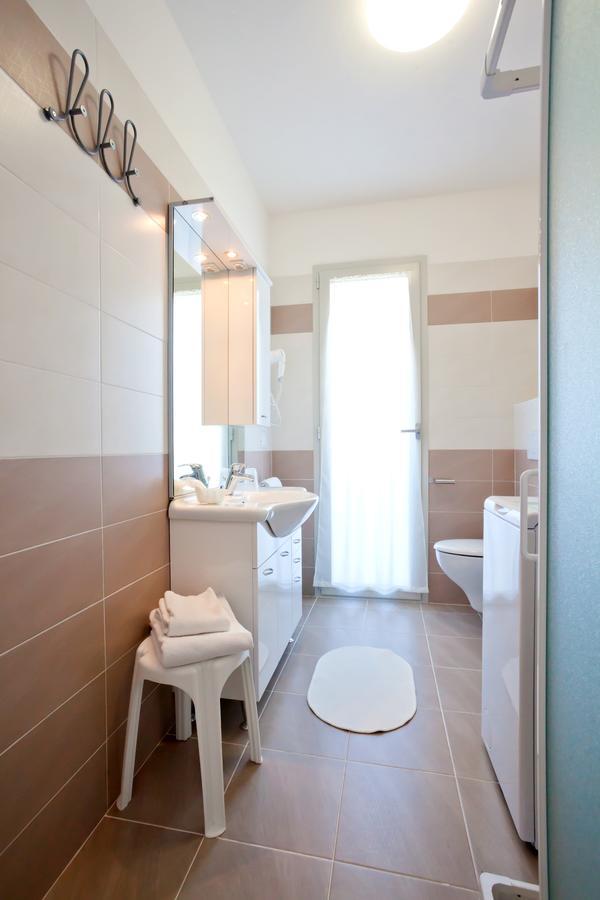 קאורלה Hotel Augusta מראה חיצוני תמונה