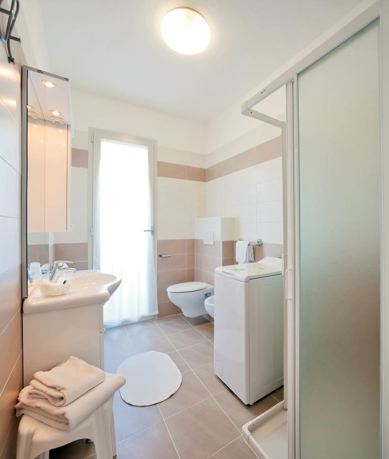 קאורלה Hotel Augusta מראה חיצוני תמונה