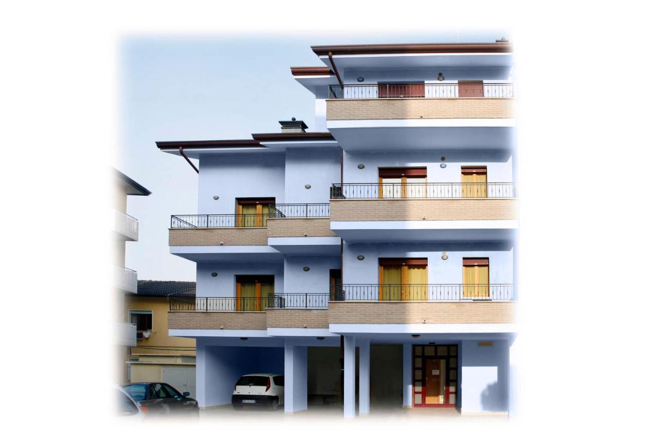 קאורלה Hotel Augusta מראה חיצוני תמונה